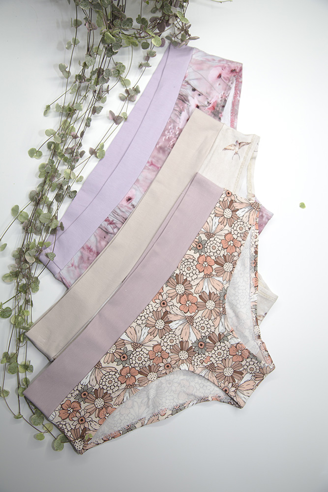 cheeky Romance - Image 4